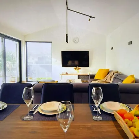 Incredible Adriatic Jewel Amze Feriehus