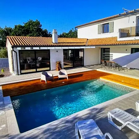 Feriehus Incredible Adriatic Jewel Amze *
